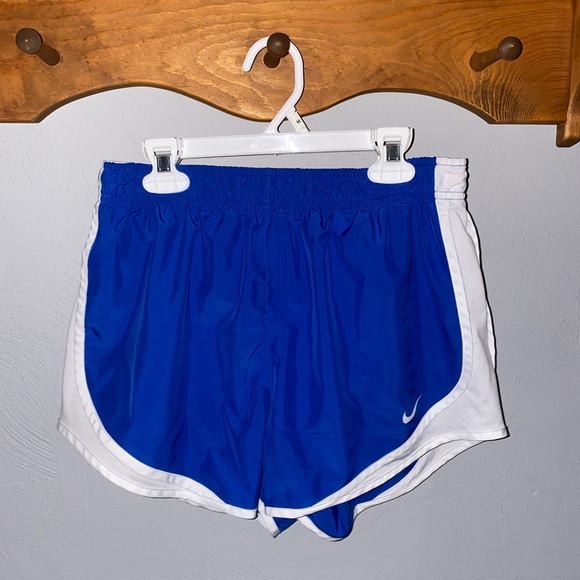 Nike Dri-Fit Women’s Shorts - Picture 4 of 5